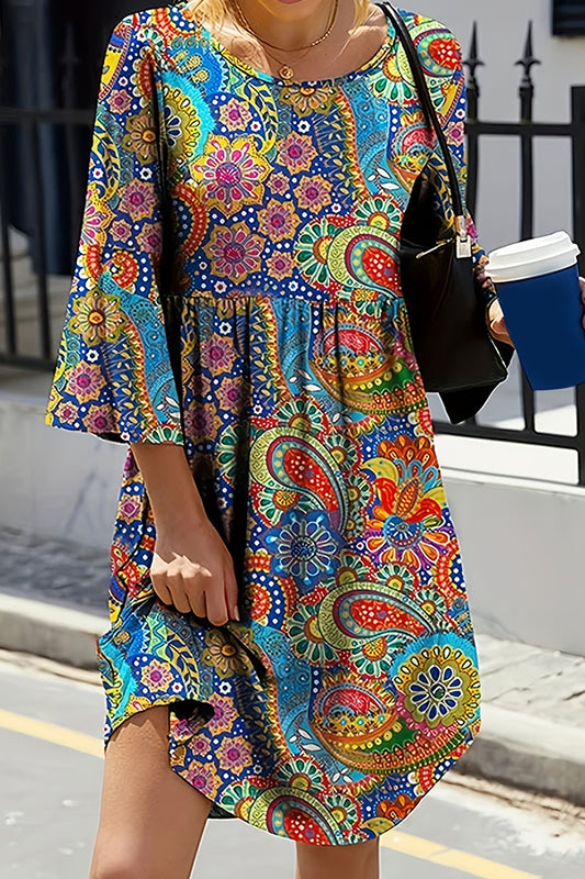 Casual-Chic, Knee-high Paisley Print Dress