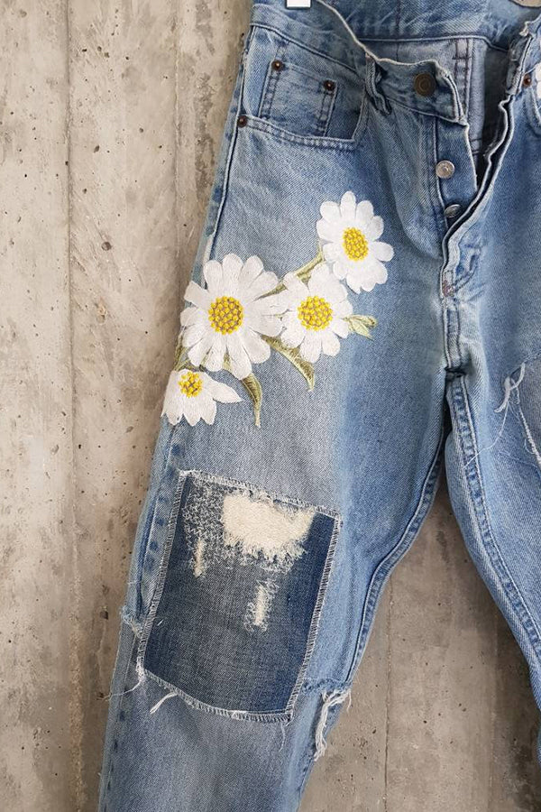 Floral Embroidered Patch Jeans