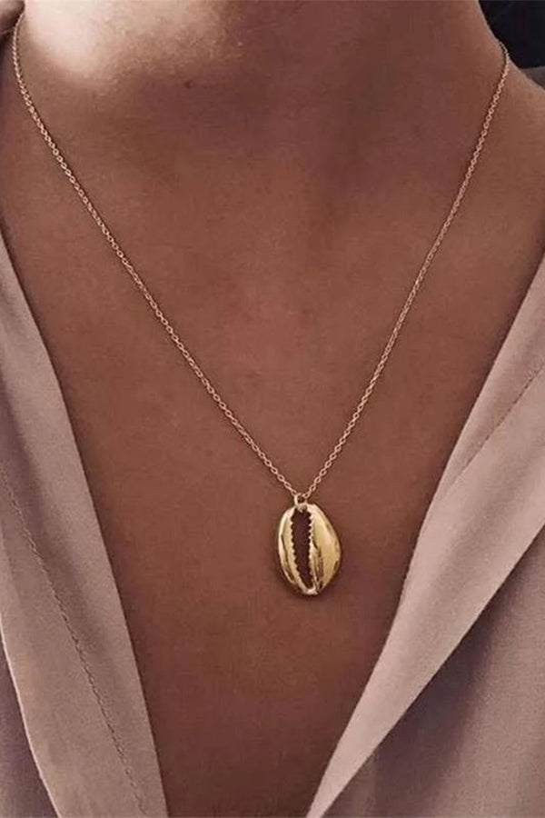 Creative Gold-Plated Shell Necklace